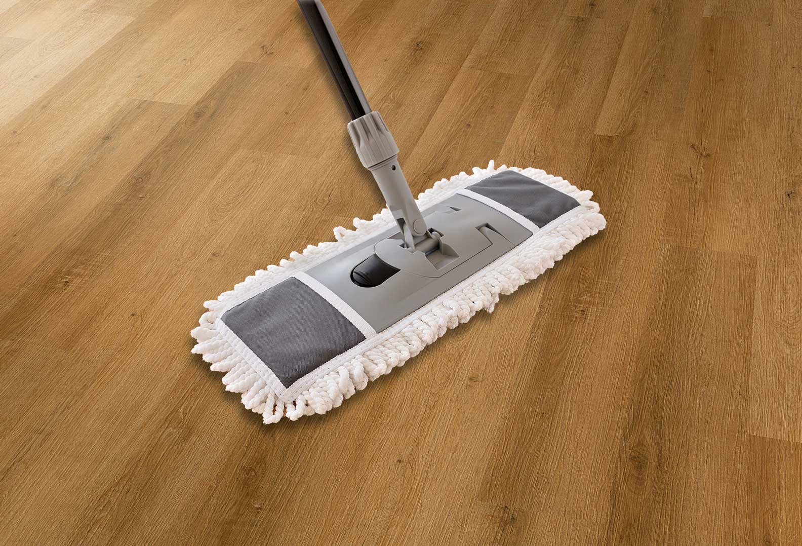 Richtige Pflege bei Landhausdiele Eiche sand beige