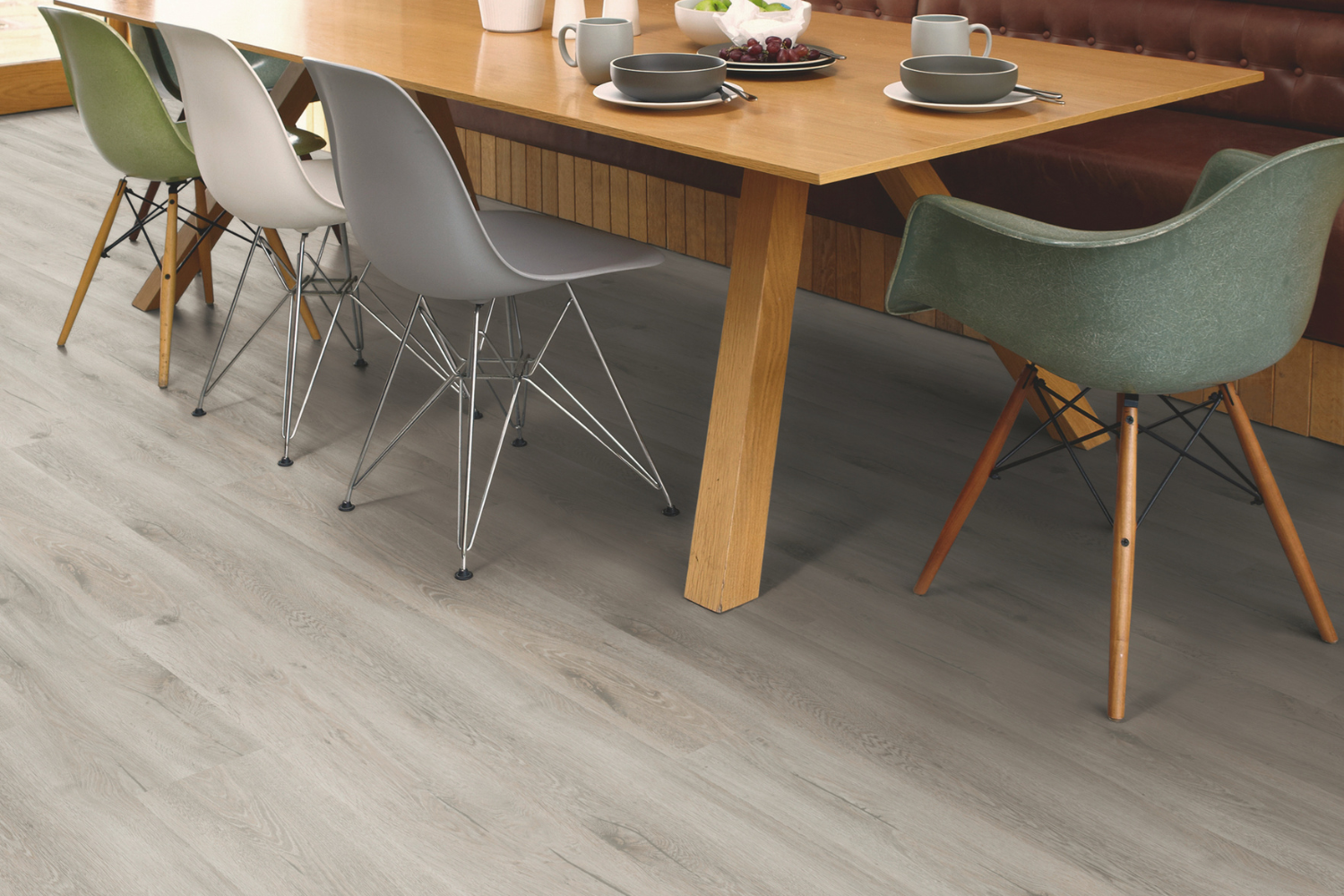 Vinylboden Risseiche weiß in der Küche