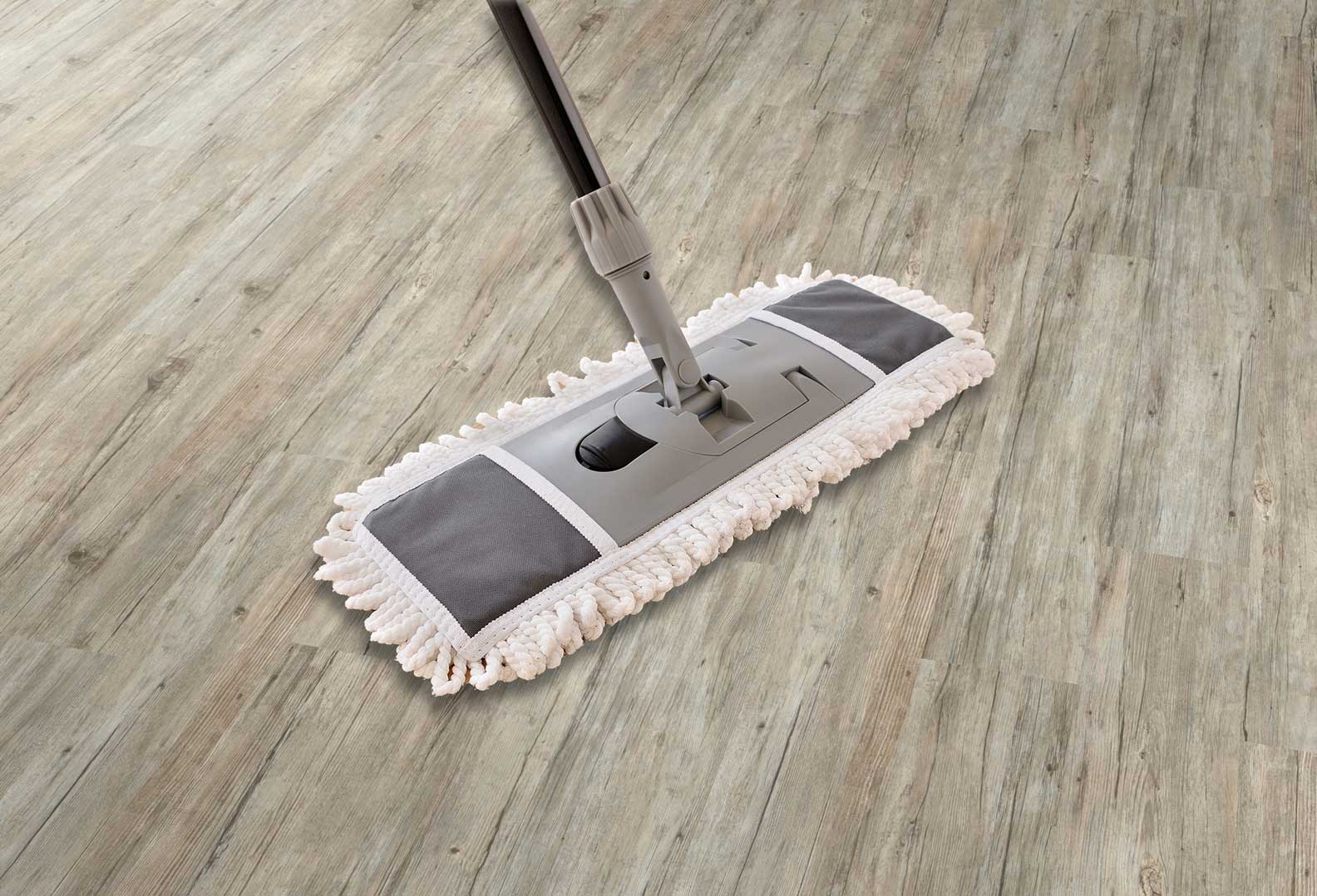 Richtige Pflege bei Landhausdiele Eiche sand beige