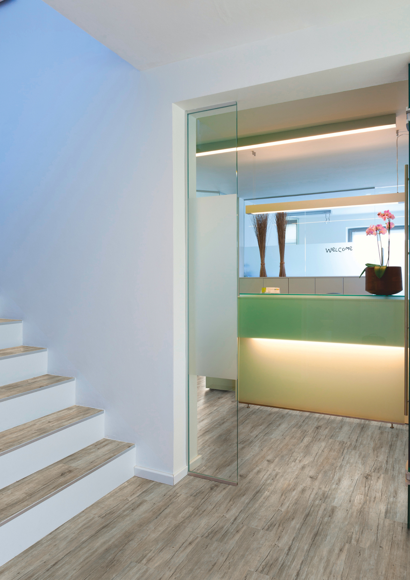 Vinylboden Pinie grau im Hotel