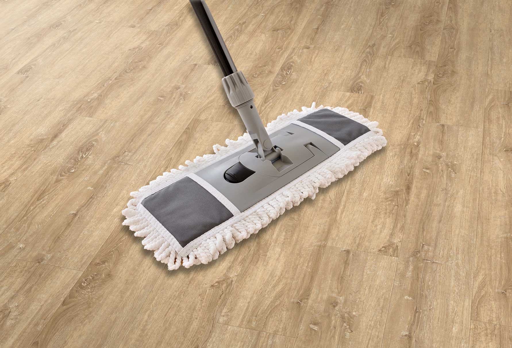Richtige Pflege bei Landhausdiele Eiche sand beige