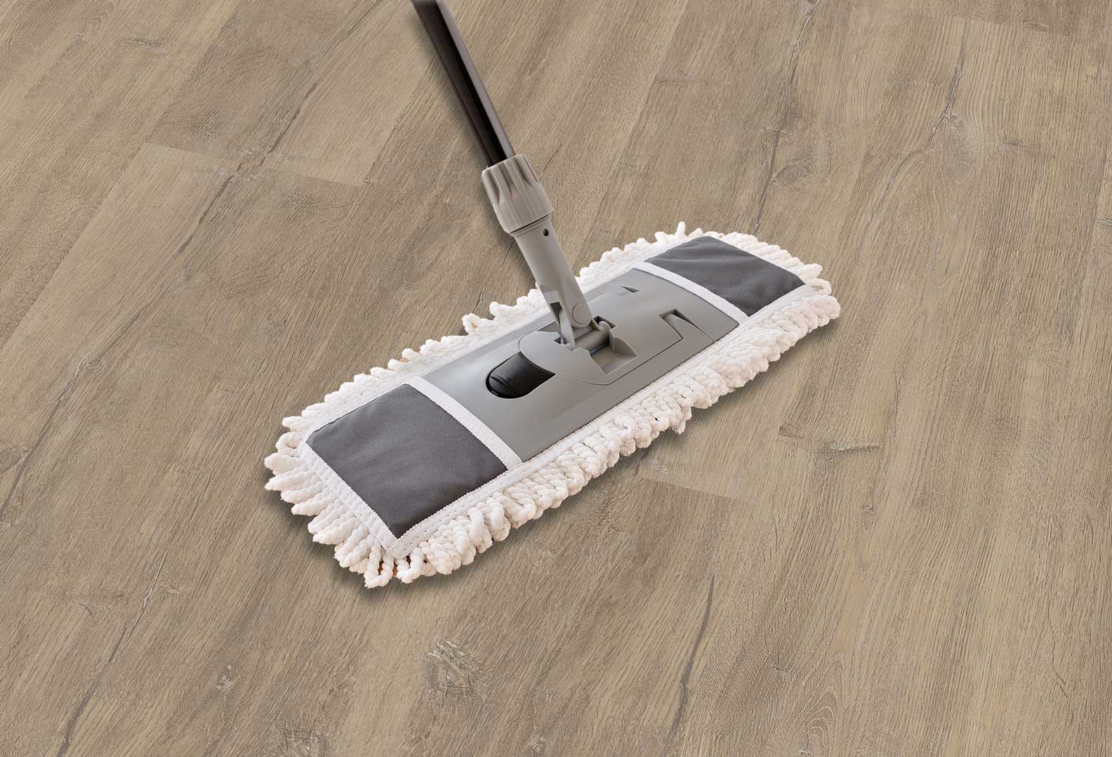 Richtige Pflege bei Landhausdiele Eiche sand beige