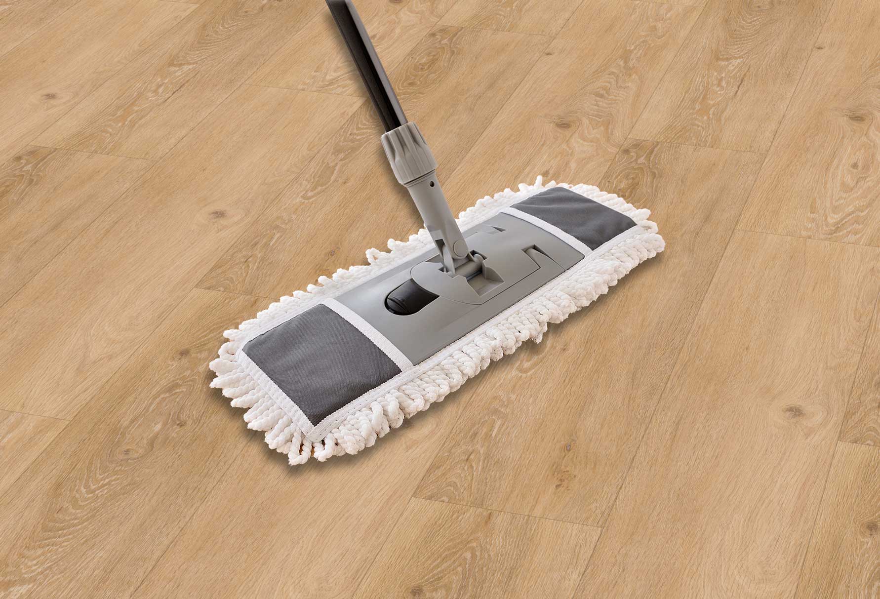 Richtige Pflege bei Landhausdiele Eiche sand beige