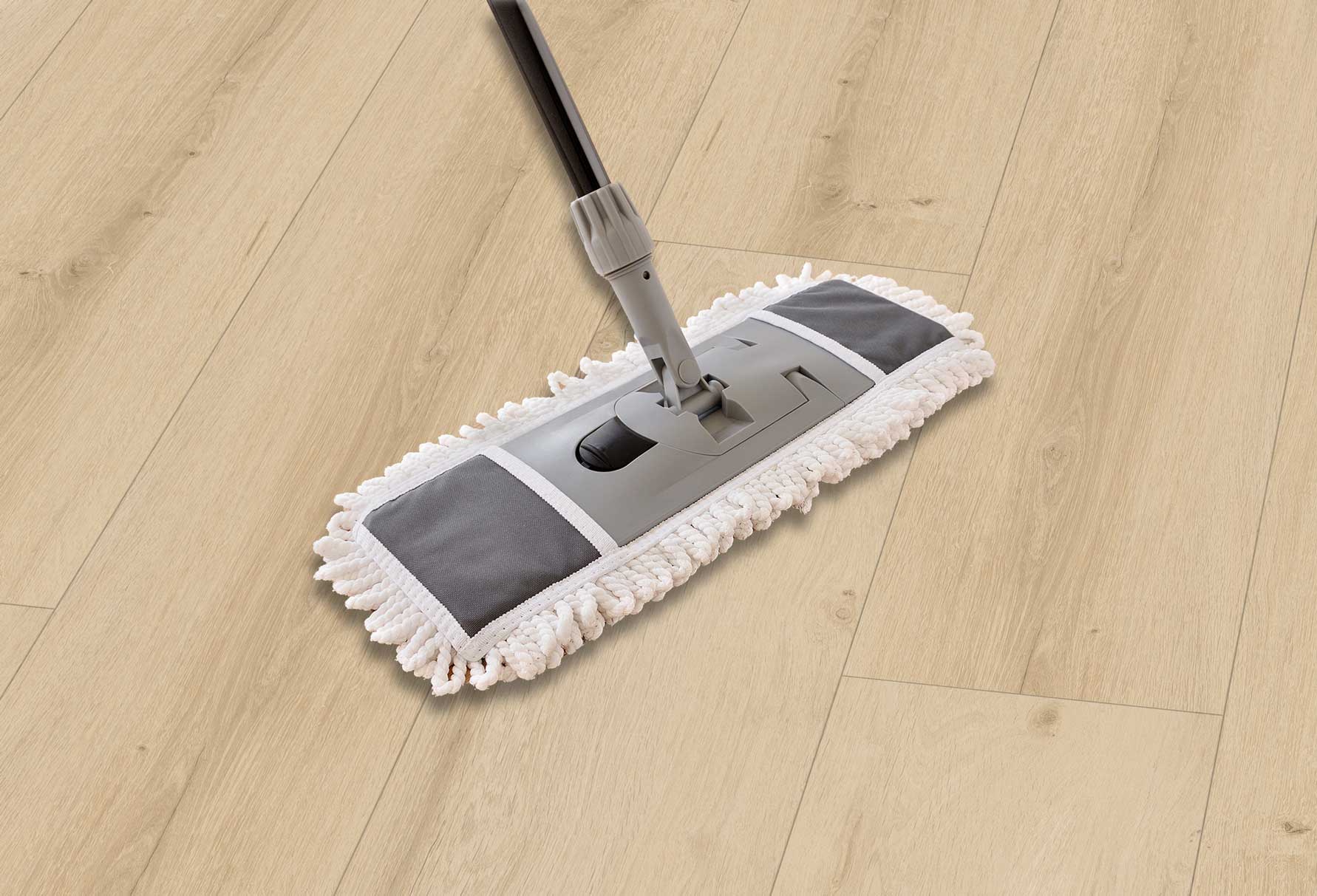 Richtige Pflege bei Landhausdiele Eiche sand beige