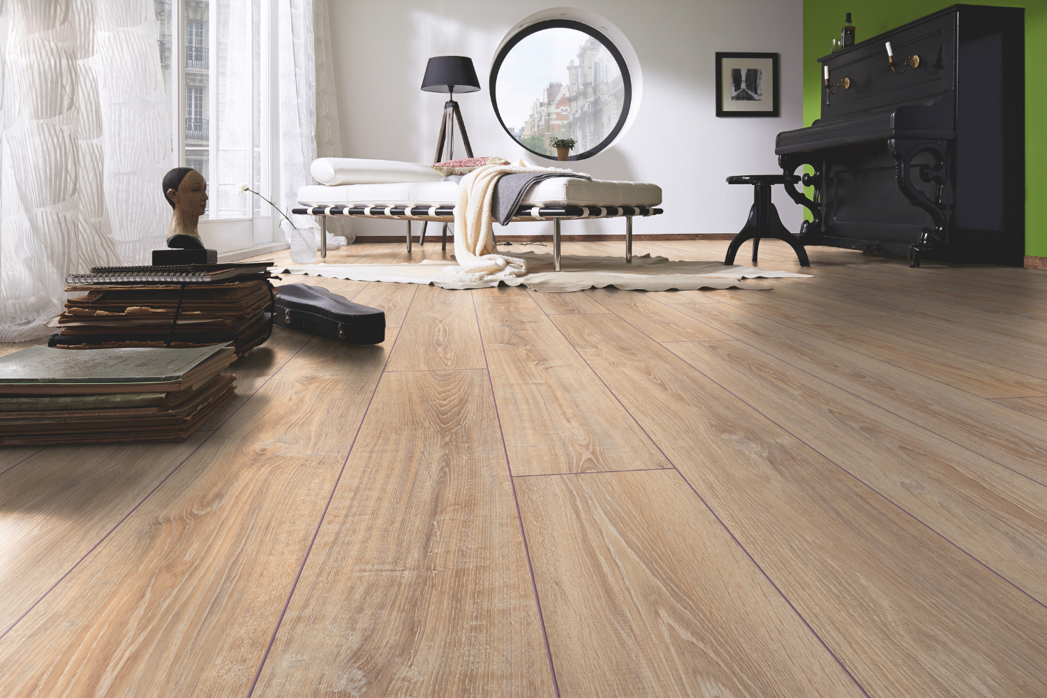  Laminatboden Vittorio bianco im Wohnzimmer