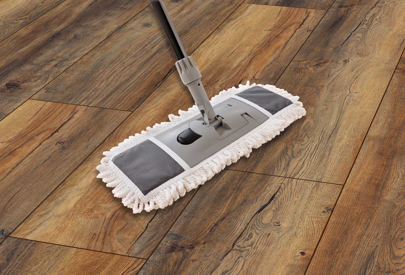 Richtige Pflege bei Landhausdiele Eiche sand beige