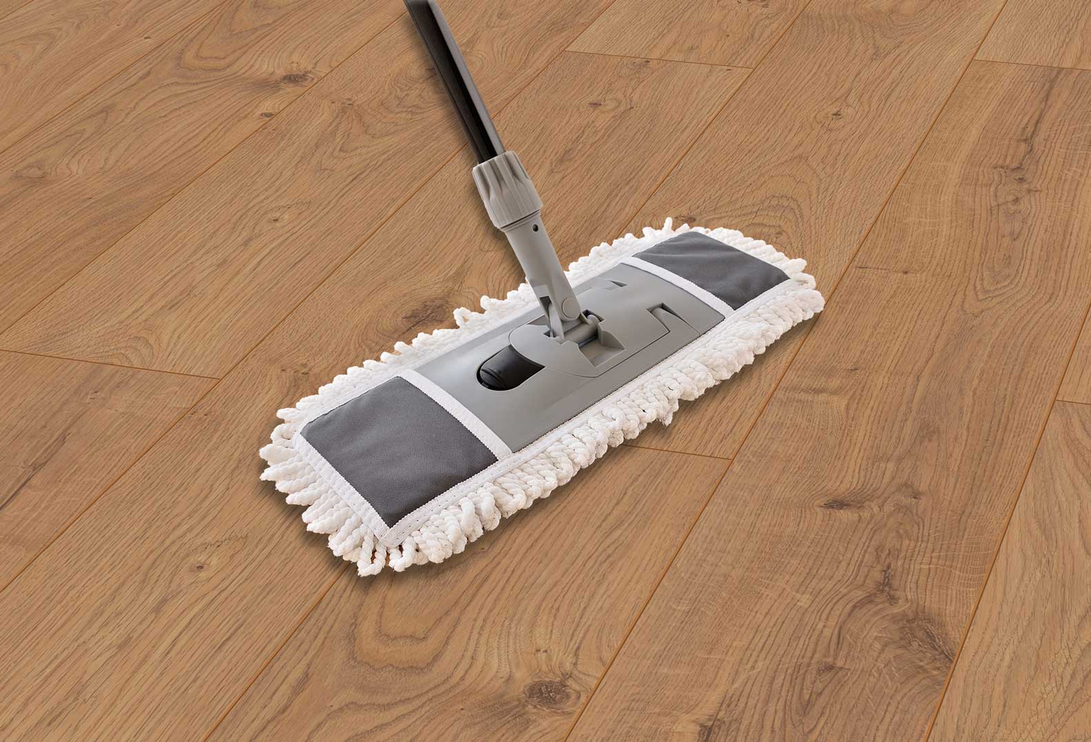 Richtige Pflege bei Landhausdiele Eiche sand beige
