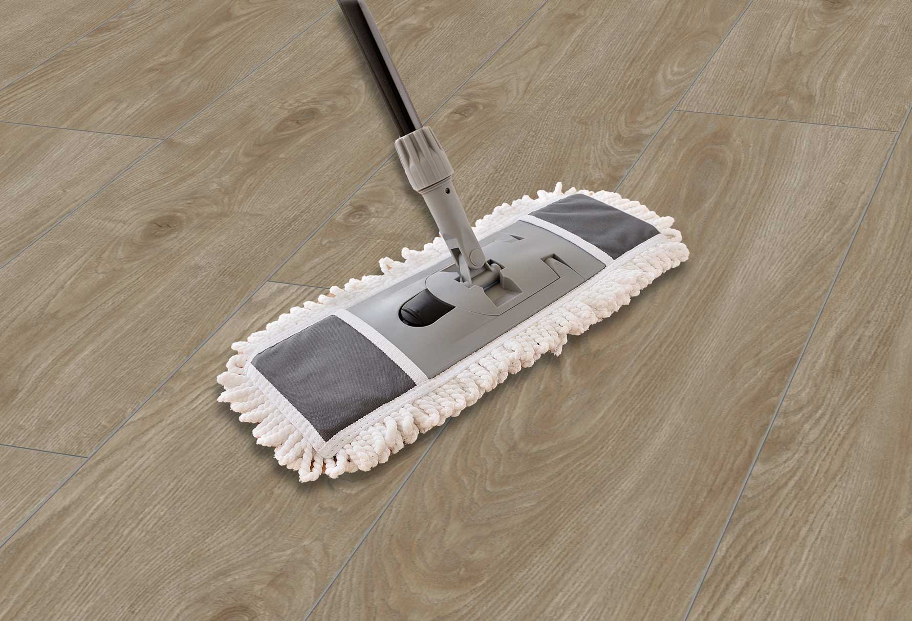 Richtige Pflege bei Landhausdiele Eiche sand beige