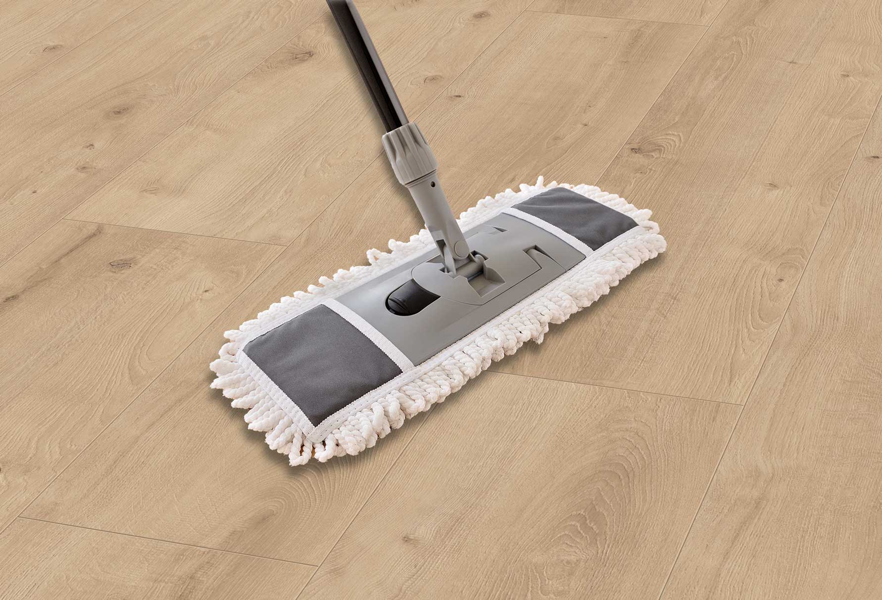 Richtige Pflege bei Landhausdiele Eiche sand beige